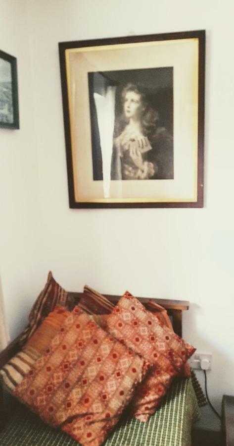 Turrock Cottage Shillelagh ภายนอก รูปภาพ