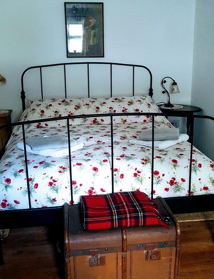 Turrock Cottage Shillelagh ภายนอก รูปภาพ
