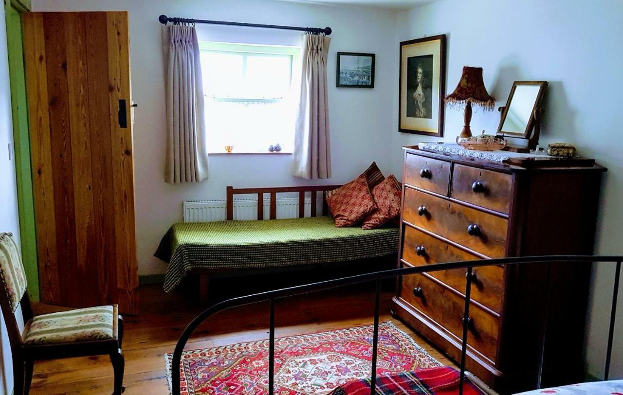 Turrock Cottage Shillelagh ภายนอก รูปภาพ